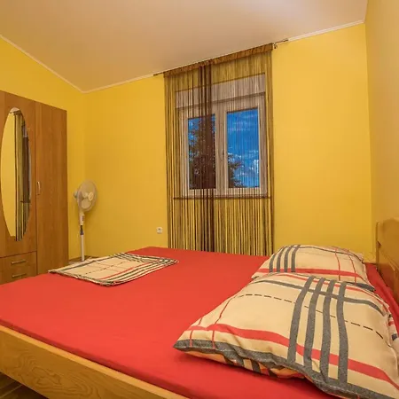 In 41210 Apartamento *