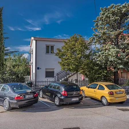 In 41210 Daire Crikvenica